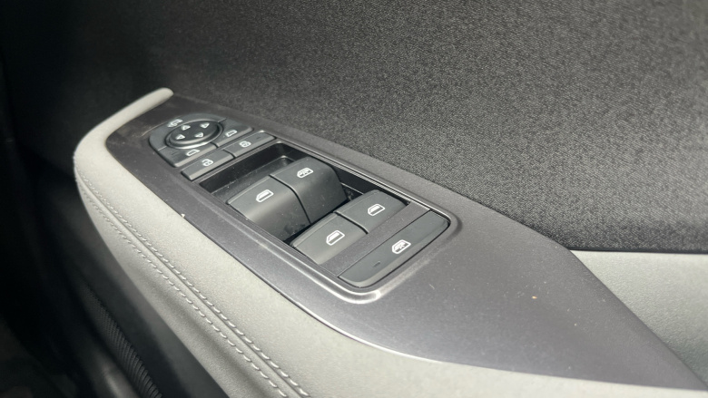 BYD Dolphin Surf 65kW Boost 43kWh 5dr Auto Electric Hatchback